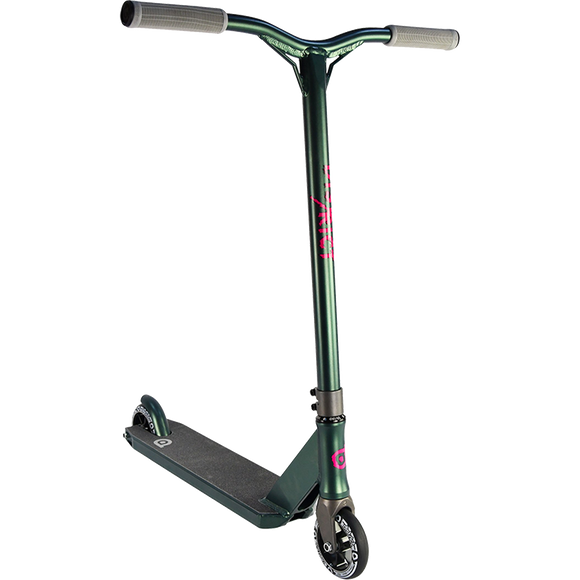 District C050 Scooter - Color:  Litmus Green