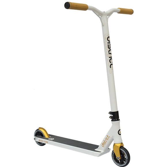 District C050 Scooter - Color:  White/Gold